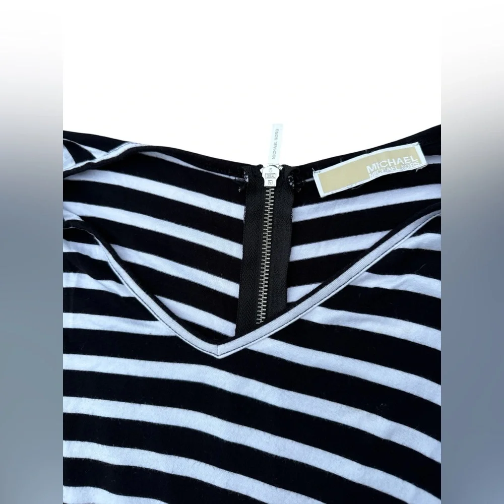 MICHAEL Michael Kors Black and White Striped Top size large - Picture 9 of 12